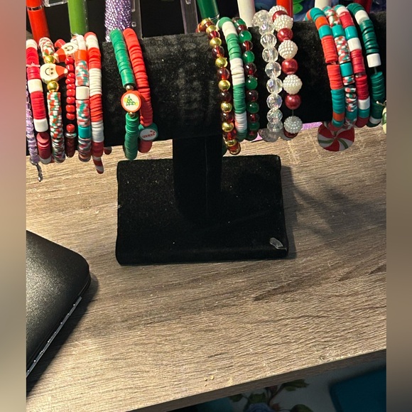 Jewelry - Festive Red and Green Beaded Bracelets 3/$10